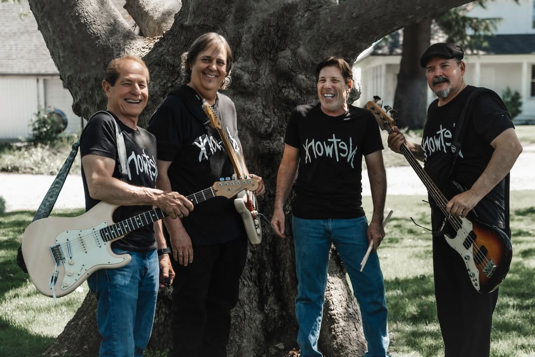 Live at the Cove| Network